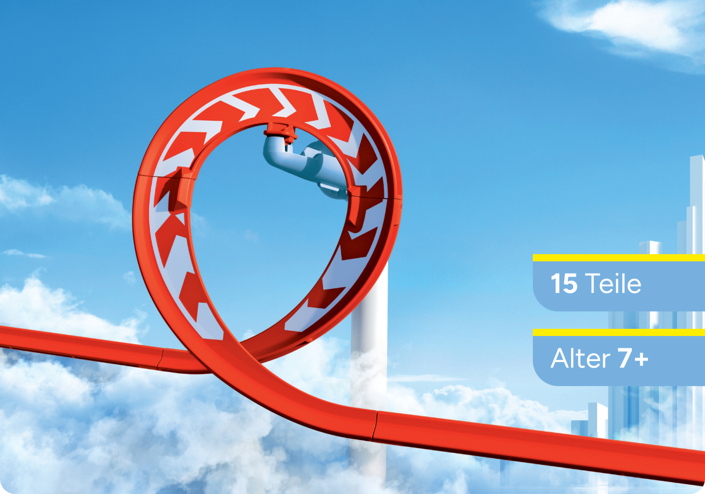Looping-Action in luftiger Höhe. Nahaufnahme eines roten Loopings mit Pfeilmarkierungen aus dem SKY TRAILS Bauset ? perfekt für actionreiches Konstruktionsspielzeug ab 7 Jahren mit Weltraum-Feeling